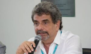 Jerônimo Moraes Neto, presidente do CAU/RJ, na primeira plenária de 2015