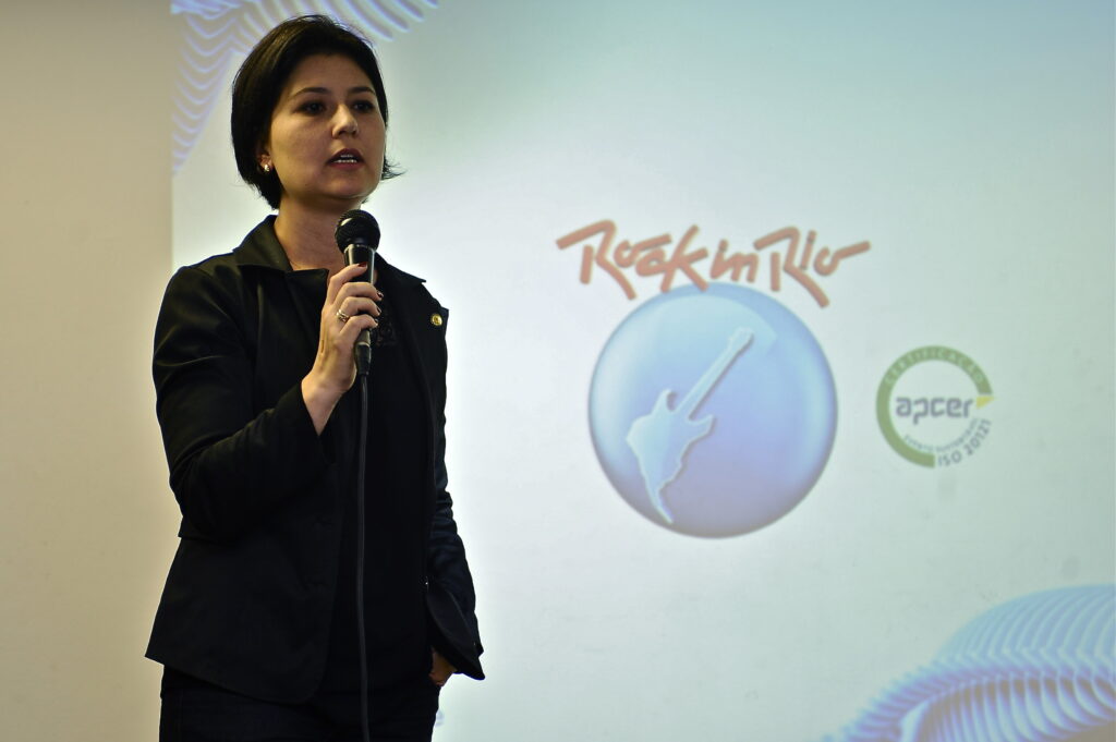 Gerente Técnica do CAU/RJ, Maria Carolina Mamede, em evento promovido pelo Rock in Rio